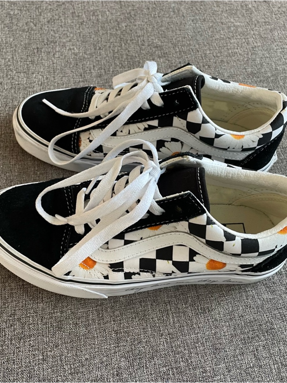 Vans Old Skool Black & White Checkerboard Daisy Low-Top Sneakers - Picture 3 of 8